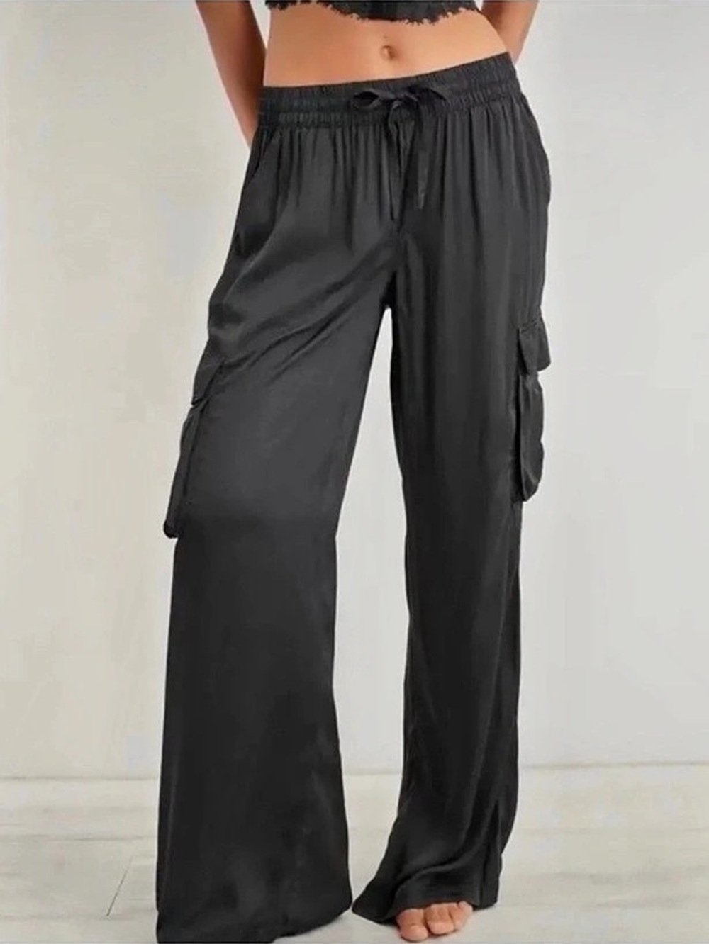 Aerie Black Satin Wide Leg Cargo Pant XL Tall